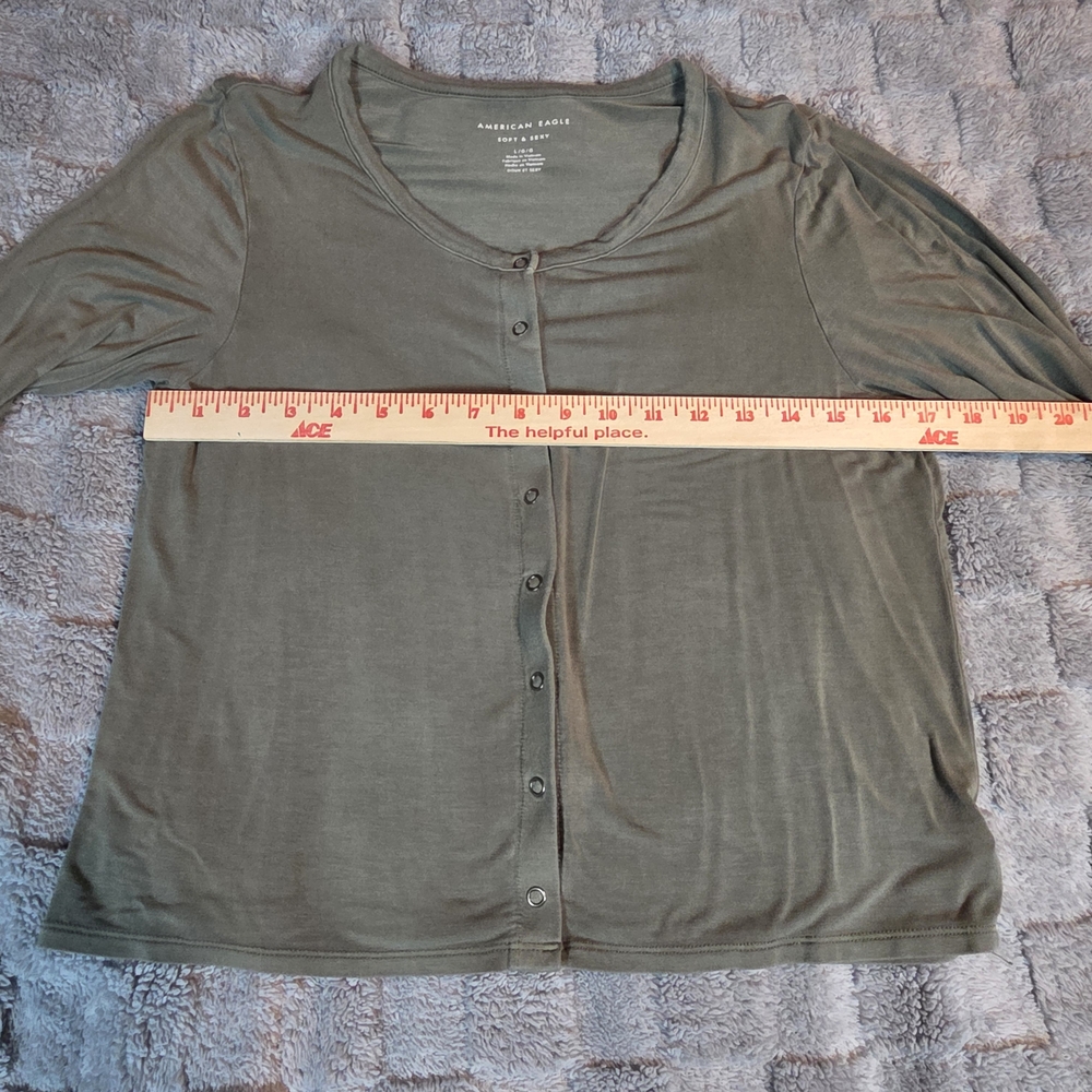 American Eagle Outfitters Sage Button-Down Shirt - Picture 5 of 8